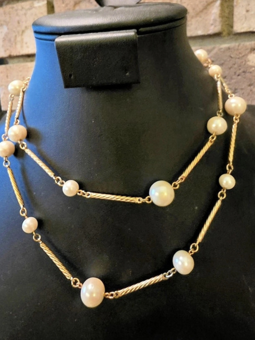 Vintage AVON Station Necklace W/Faux Creamy Pearls & Gold-Tone Twisted Bar Links
